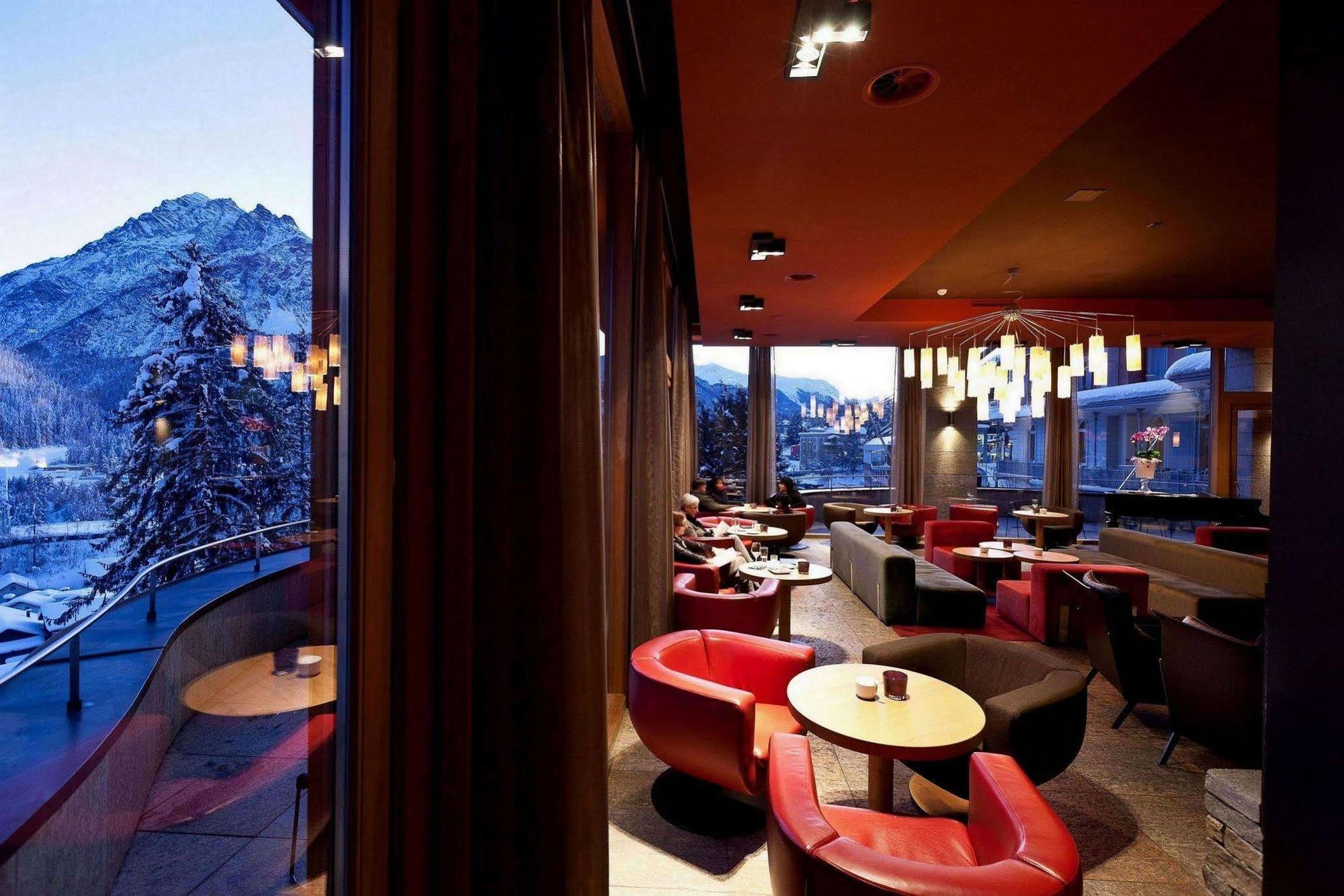 Hotel Belvedere Scuol Restaurant bilde